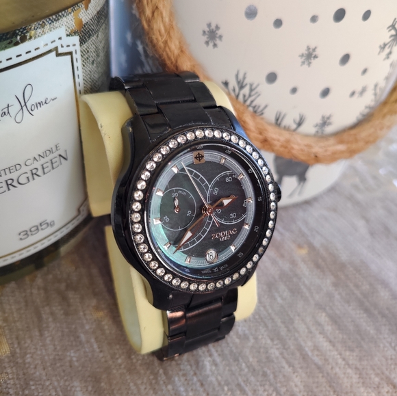 [SOLD ELSEWHERE] Black Women's Zodiac Watch Swiss Made - Picture 9 of 14